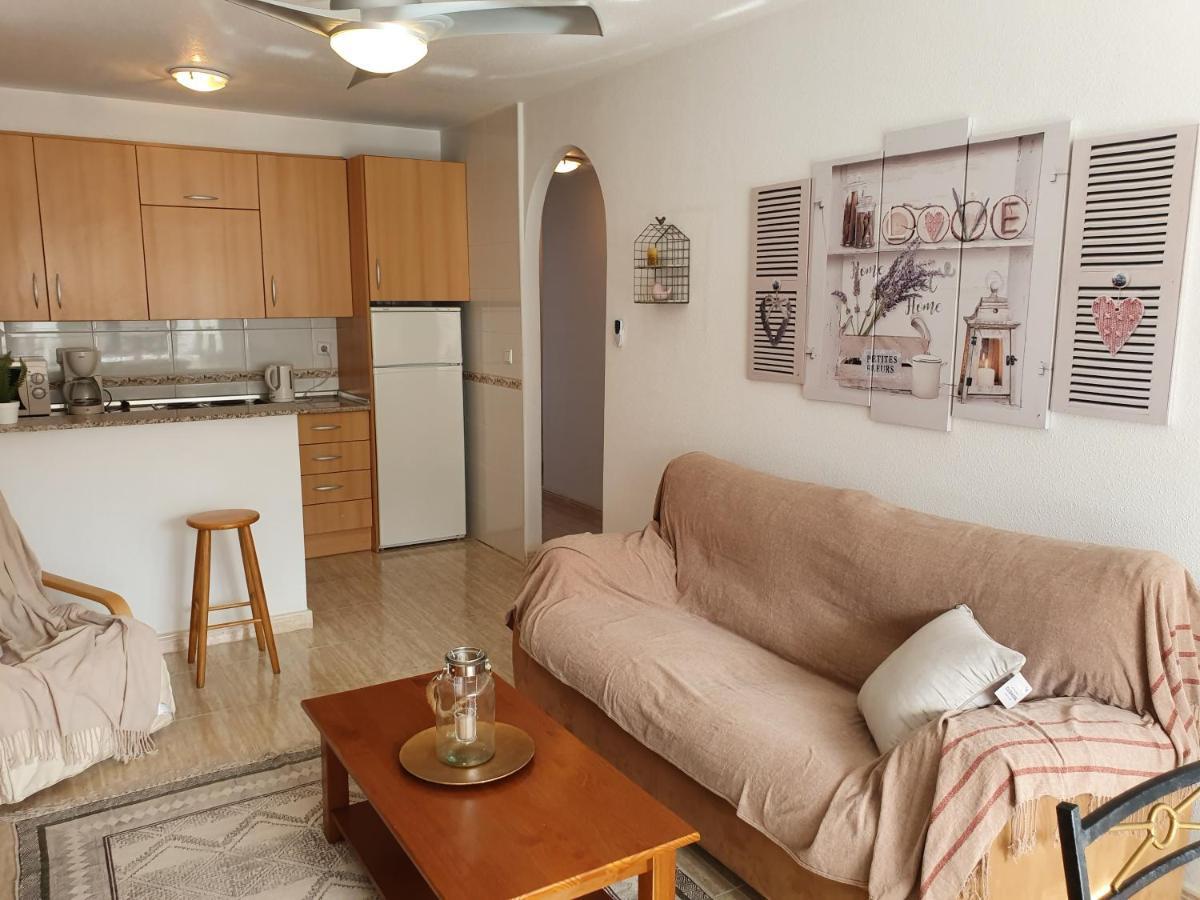 Apartment In Campoamor Overlooking The Swimming Pool Buitenkant foto